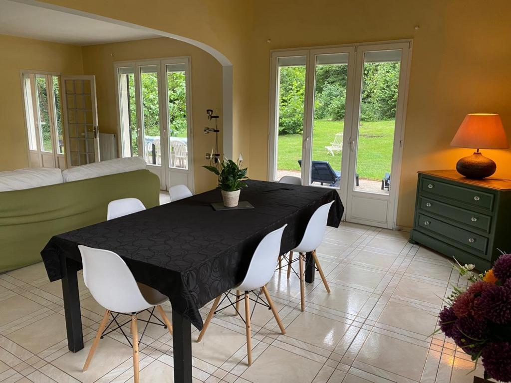 Villa - Coulommiers - Parcs Des Felins - Provins Beautheil-Saints Esterno foto